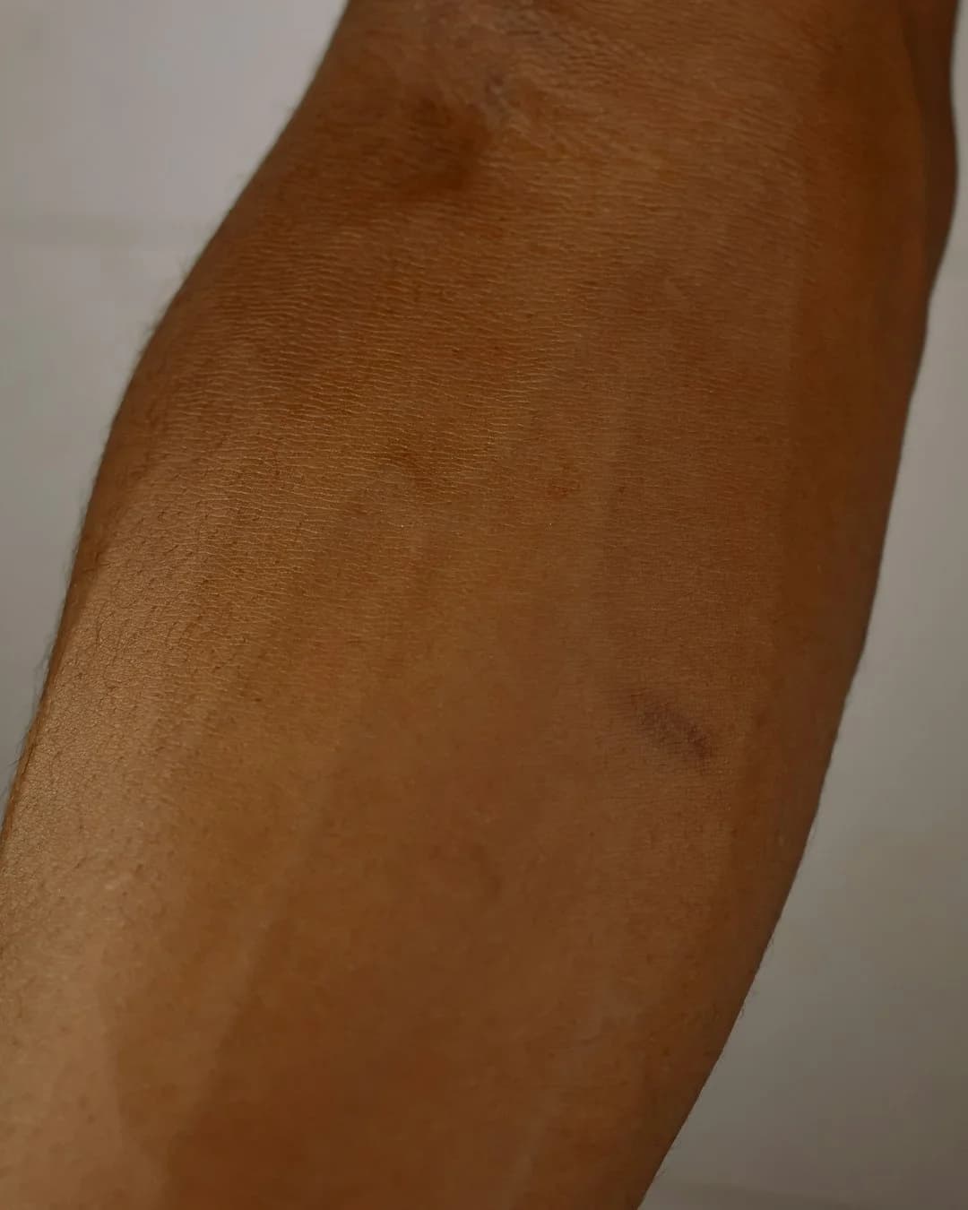 Vein test for skin undertone on inner wrist